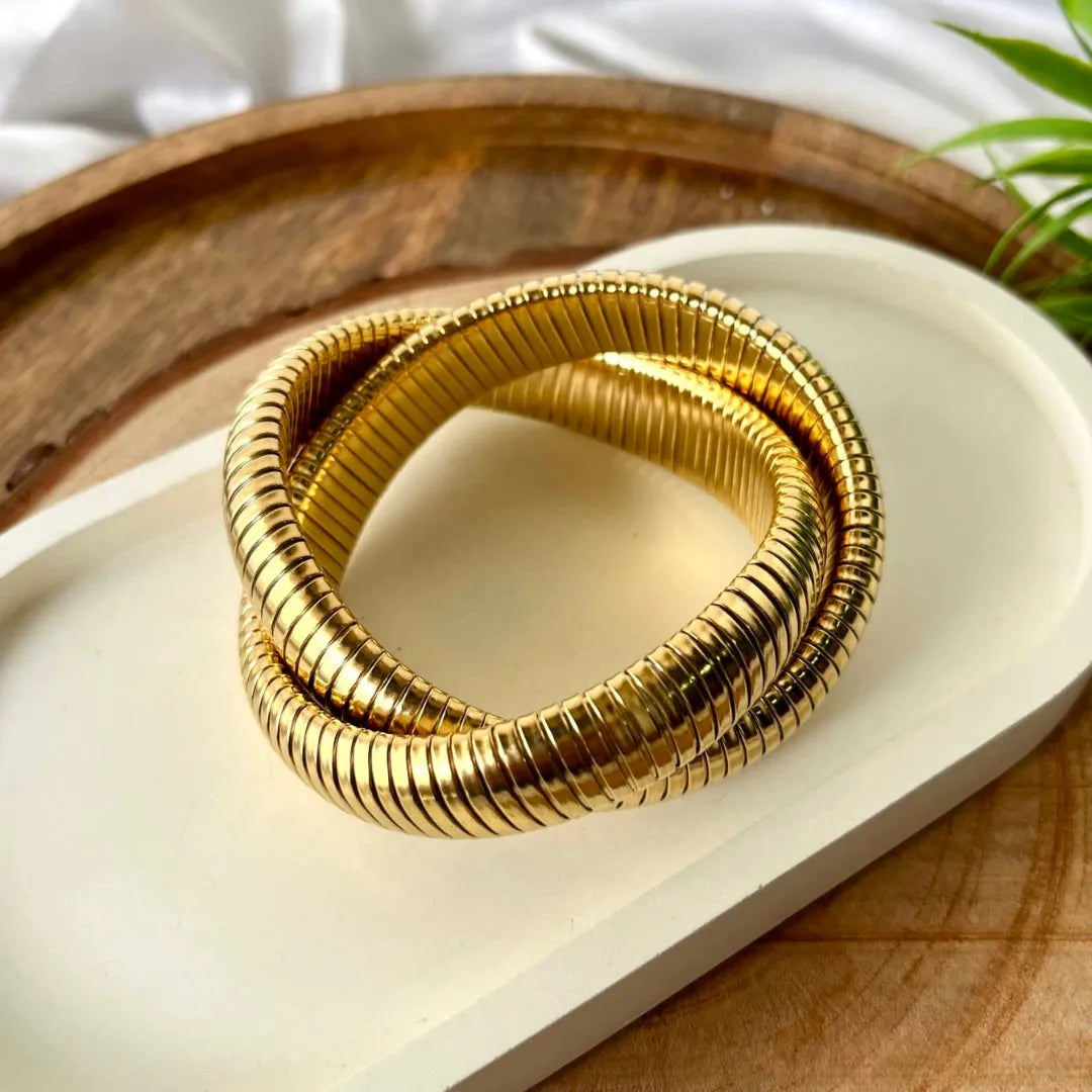 Ekshabd Voguish Shimmmering Swirls Bracelet