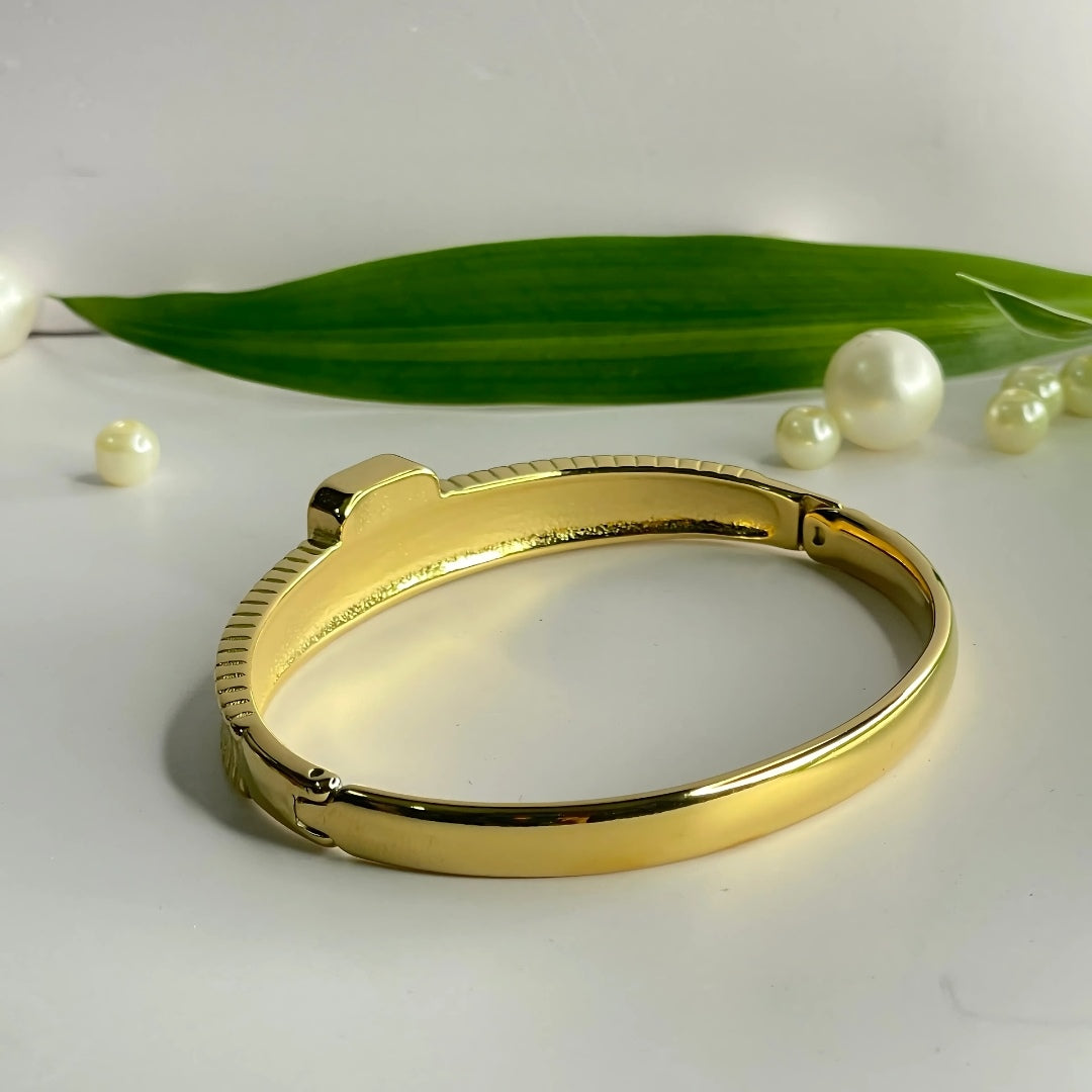 Enchanting Stone Bangle Bracelet
