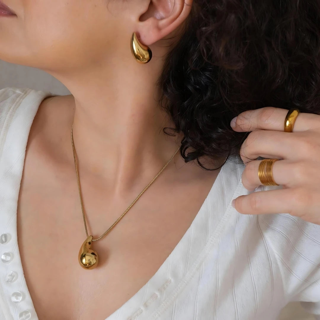 Laila Drop Necklace and Earring