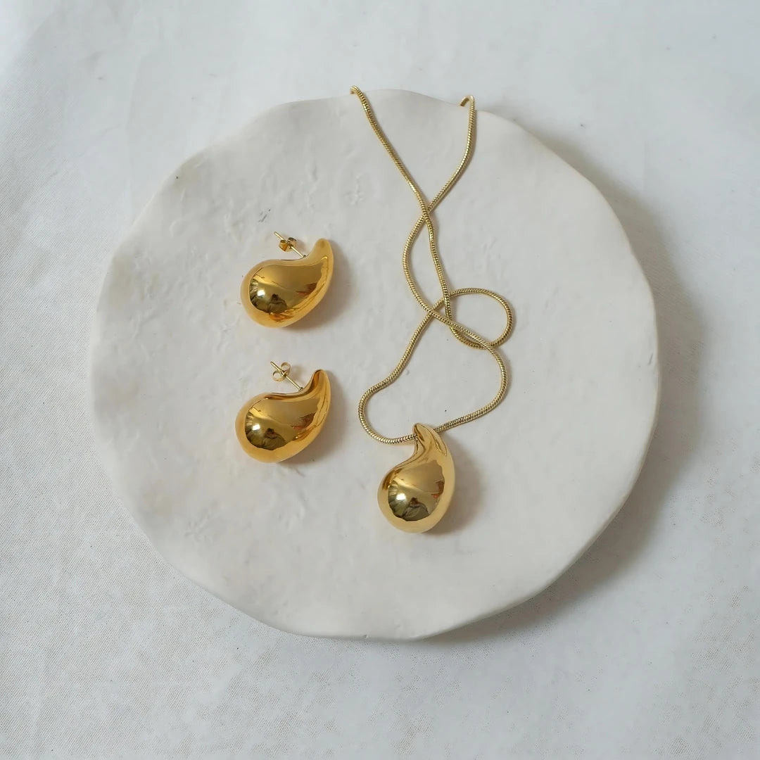 Laila Drop Necklace and Earring