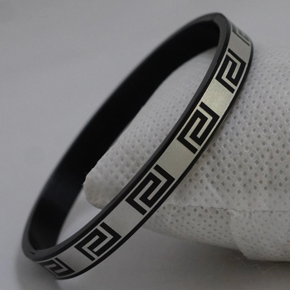 Men's Textured Zig Zag Kada Bracelet Design