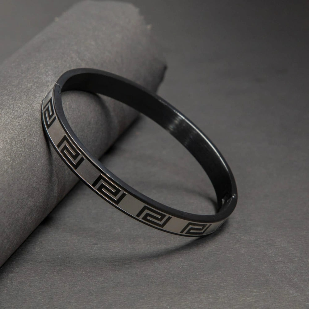 Men's Textured Zig Zag Kada Bracelet Design 1