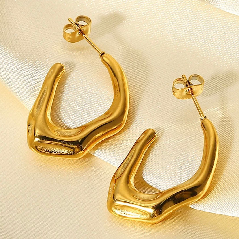 Vero Half Hoop Earrings