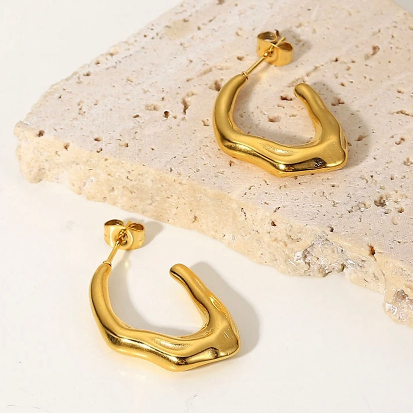 Vero Half Hoop Earrings
