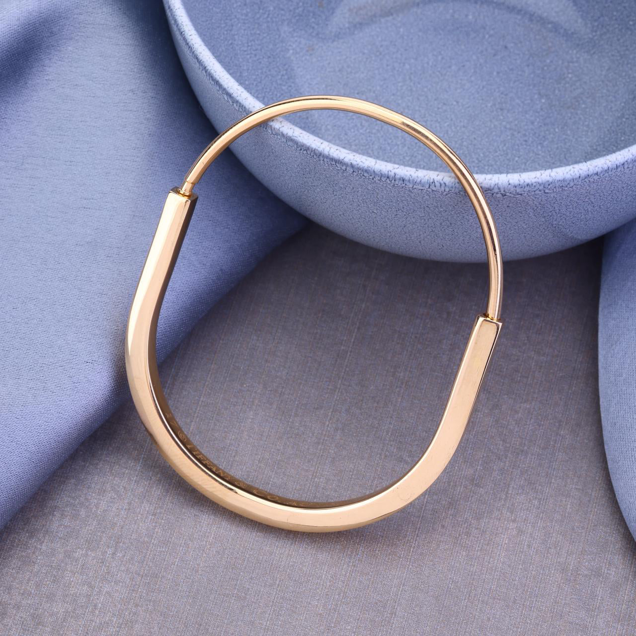 Anti Tarnish Gold Toned Oval Lock Bracelet