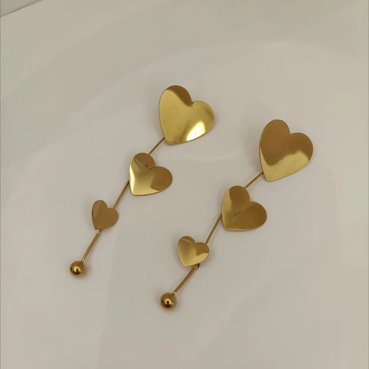 Amora Heart Drop Earrings – 18K Gold Plated