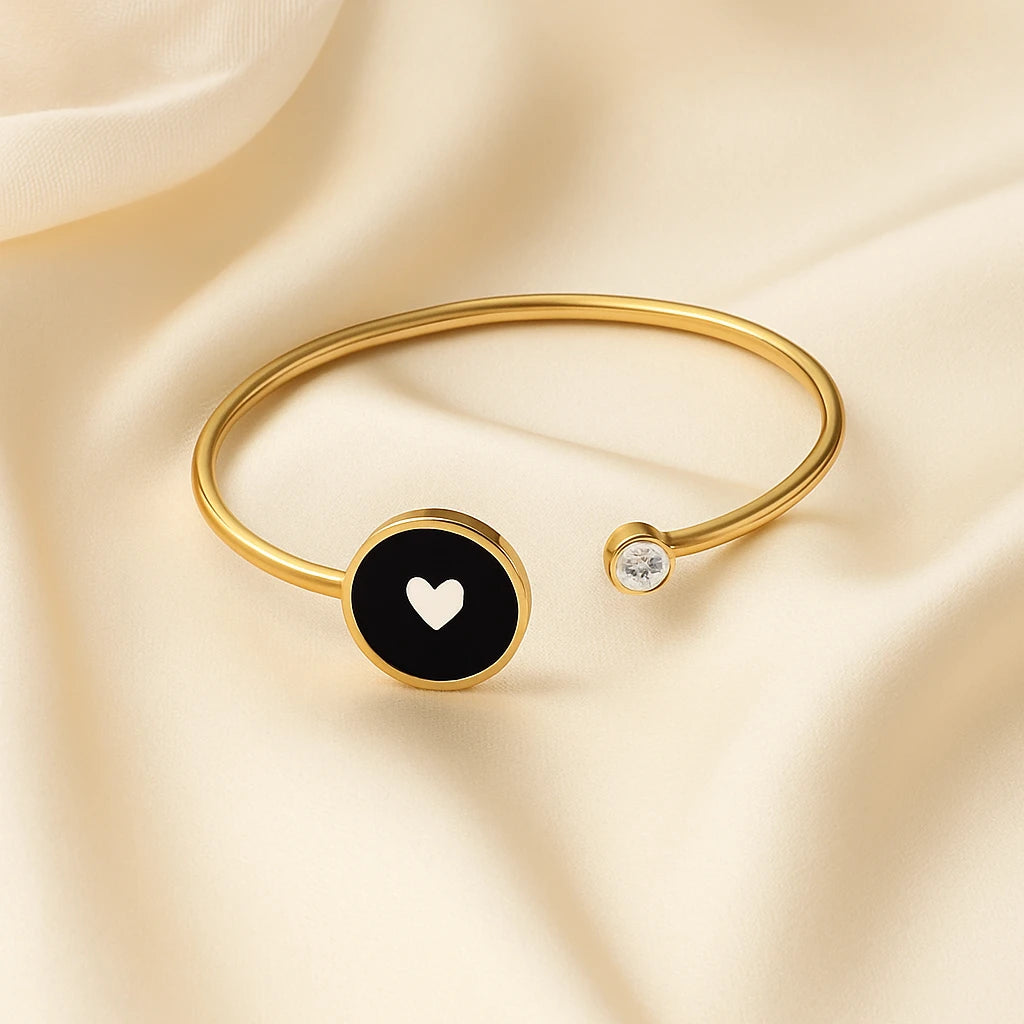 Heart Affair Bracelet - 18k Gold Plated Bracelet