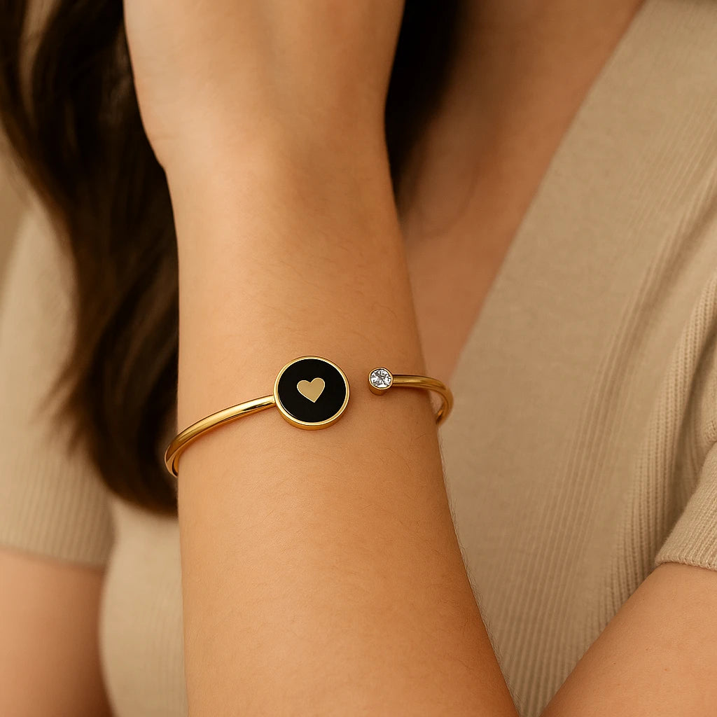 Heart Affair Bracelet - 18k Gold Plated Bracelet