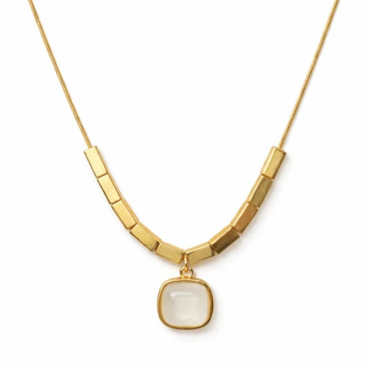 Ivoria Stone Pendant Necklace – 18K Gold Plated