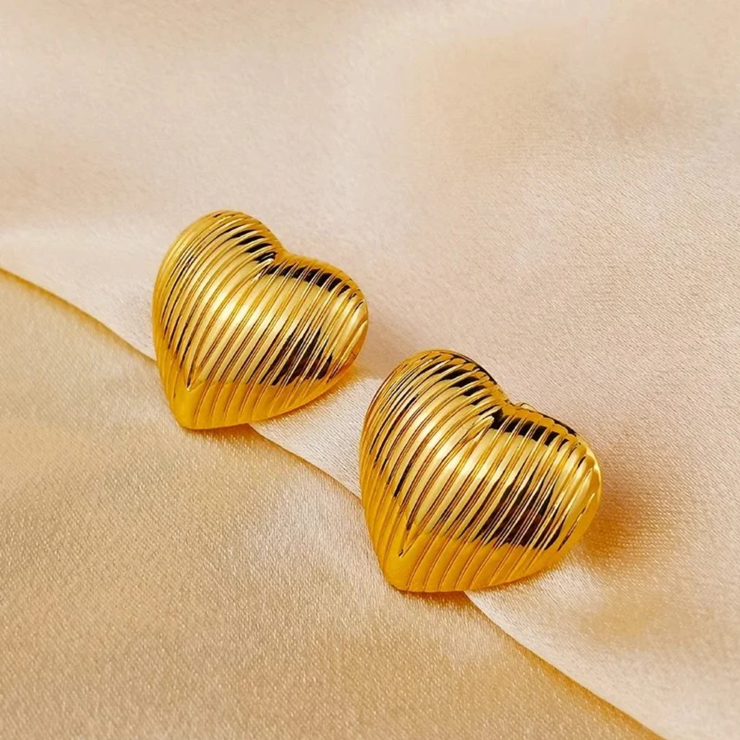 Quinn Heart Earrings