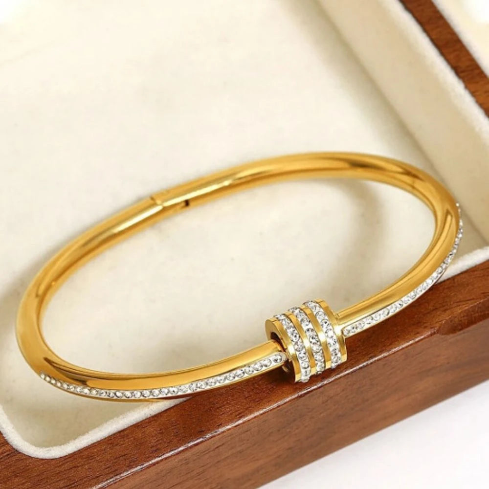 Royale Crystal Bangle – 18K Gold Plated