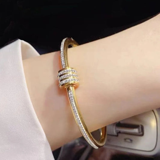 Royale Crystal Bangle – 18K Gold Plated