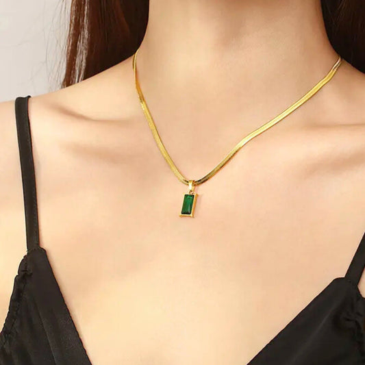 Snake Chain Necklace with Green stone Emerald