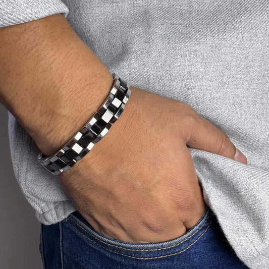 Titan Link Bracelet for Men - Anti-Tarnish Black Stainless Steel Bracelet