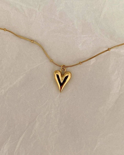 Trending Anti Tarnish Love Heart Necklace Chain