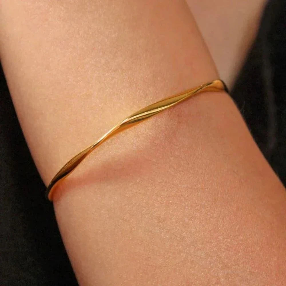Twisted Harmony Bangle - 18K Gold Plated