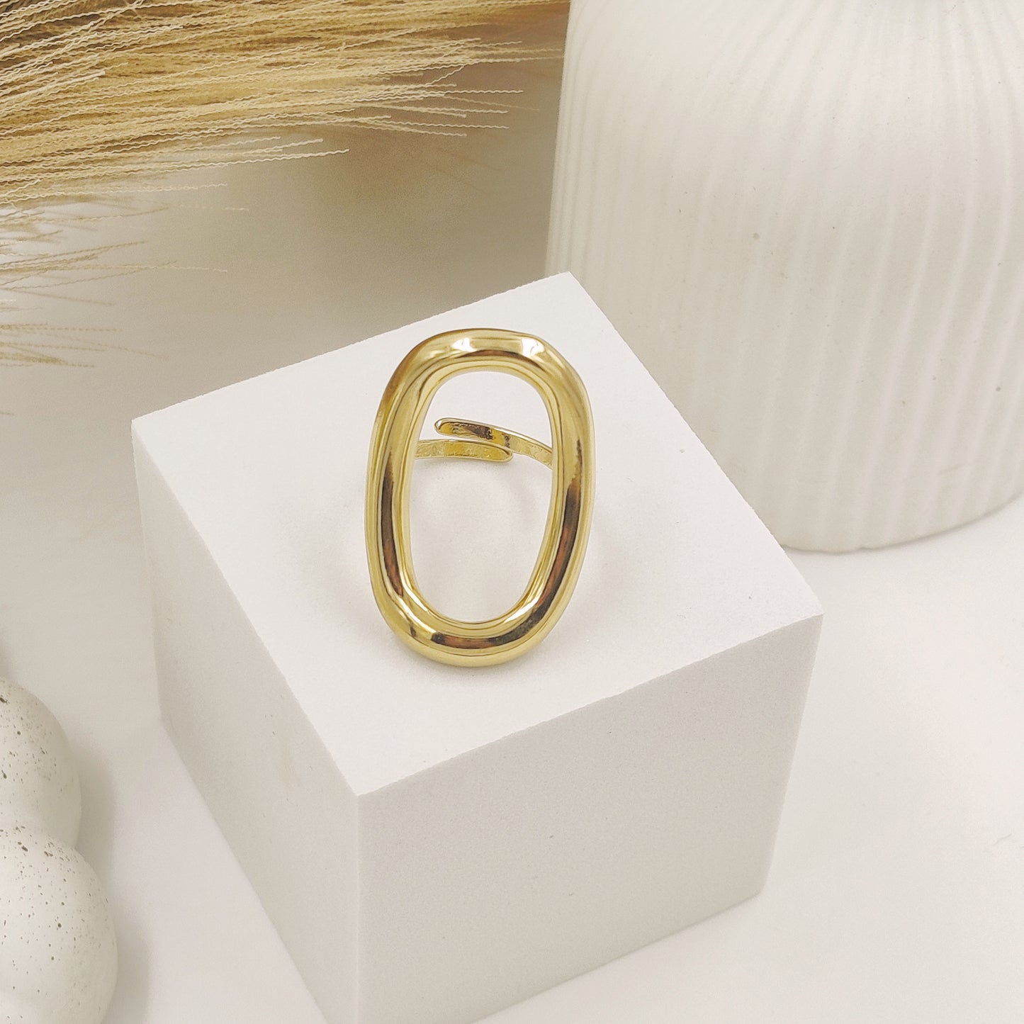 Stylish Anti Tarnish Golden Oval Ring